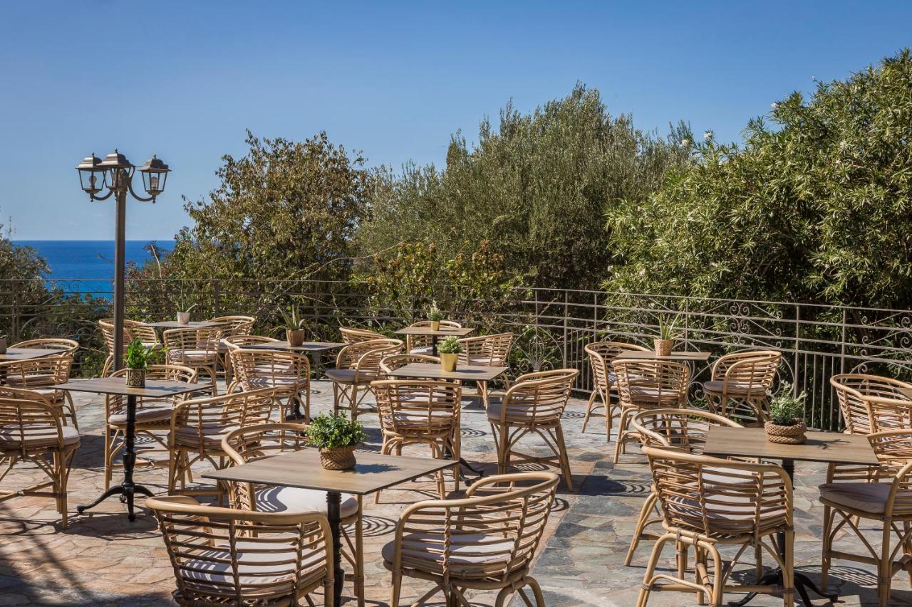 La Signora Hotel Lourdata (Kefalonia)